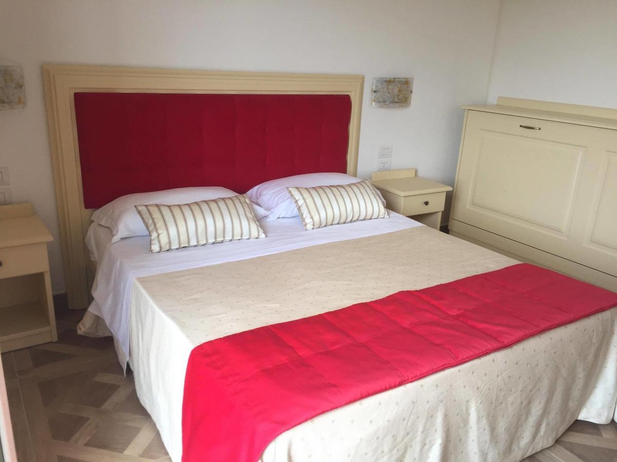 Il Salice Hotell Civitella Del Tronto Eksteriør bilde